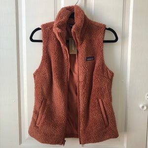 NWT Patagonia Los Gatos Fleece Vest in Century Pink, size medium